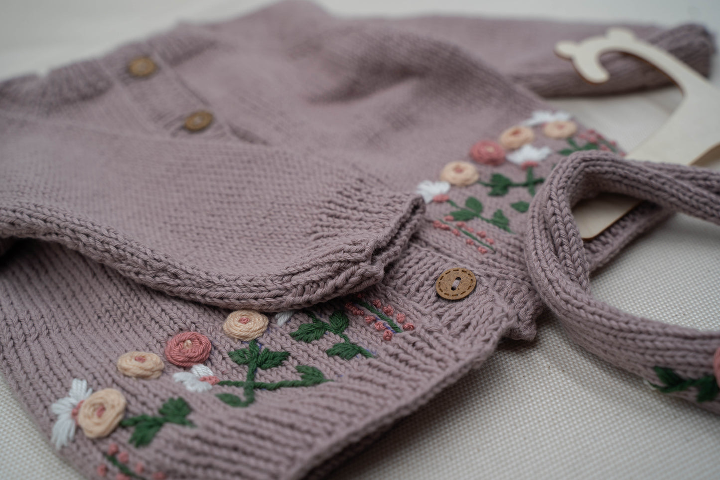 Premium Strickjacke mit Stirnband "Floral"